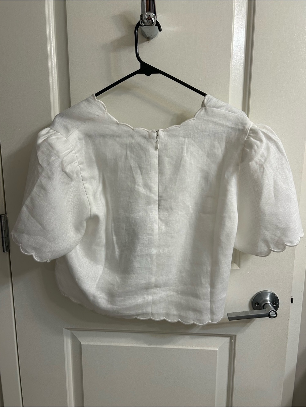 FARM Rio Off-White Roses Scalloped Artisanal Top - Picture 2 of 5